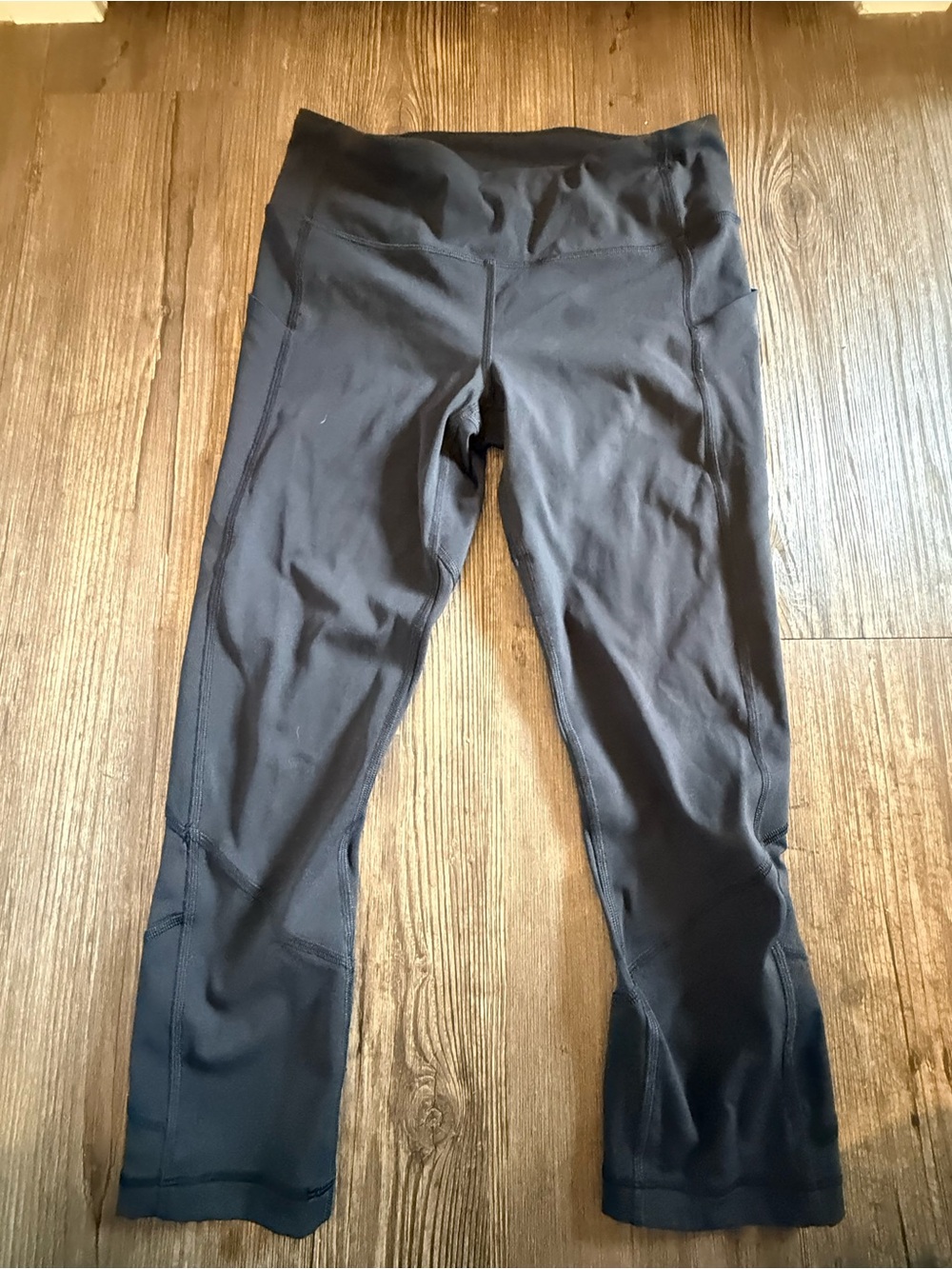 Lululemon Black Capris